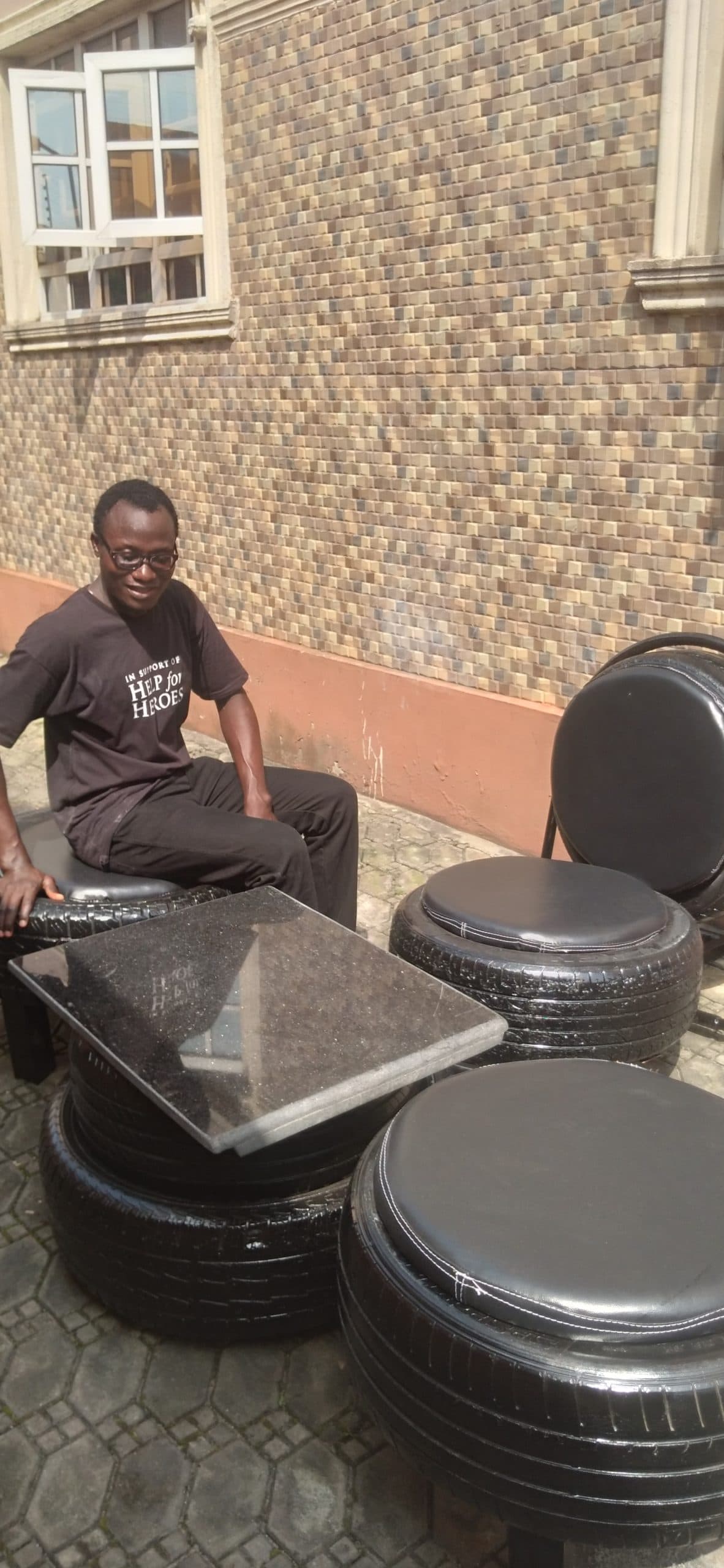Decorative tyre planter